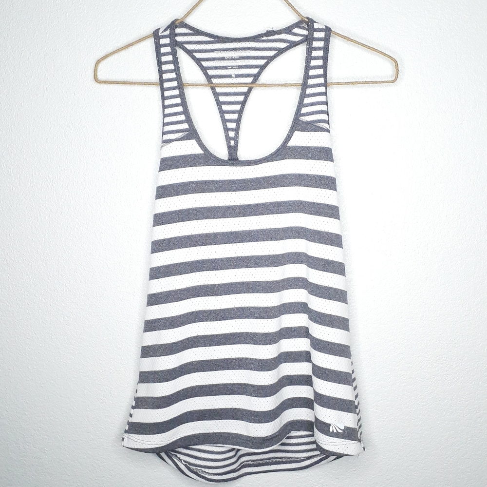 Marika Tek dry wik razorback tank szM